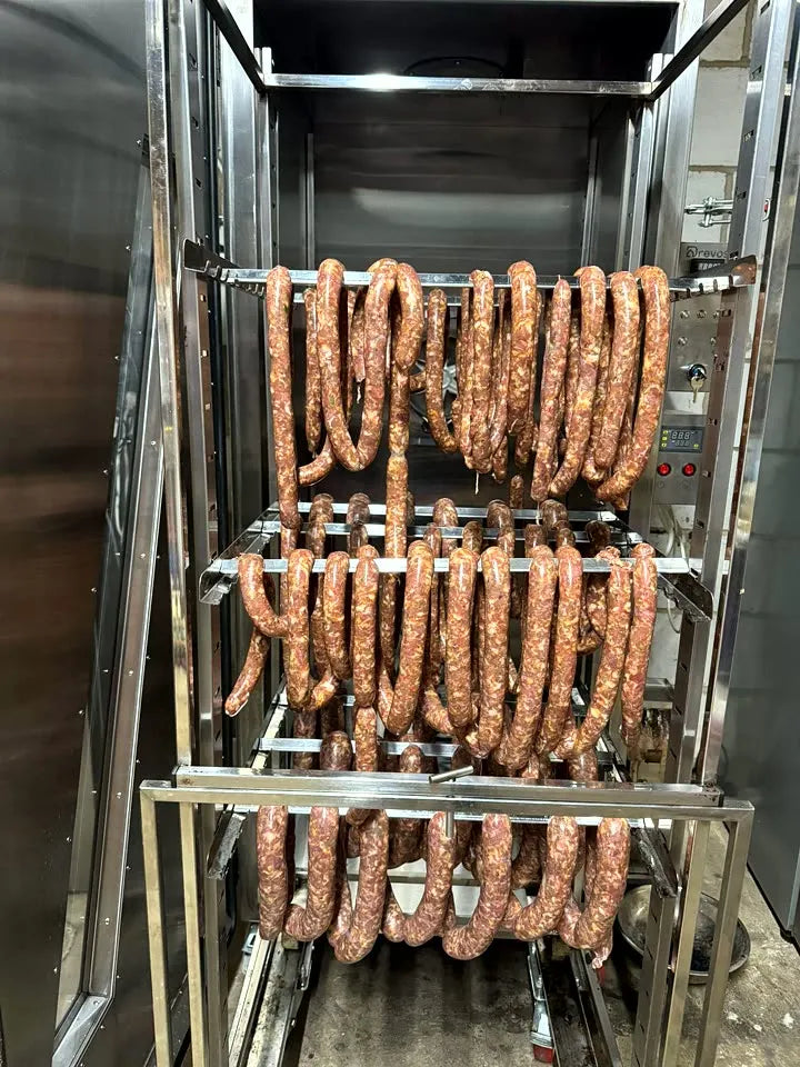 Würste, Beladung – Heißräuchern, Räucherkammer DREVOS Smoke Chamber 50 +